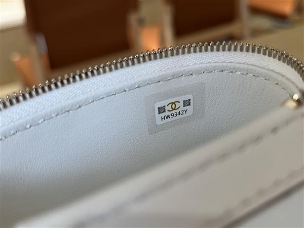 2026127215430429 470